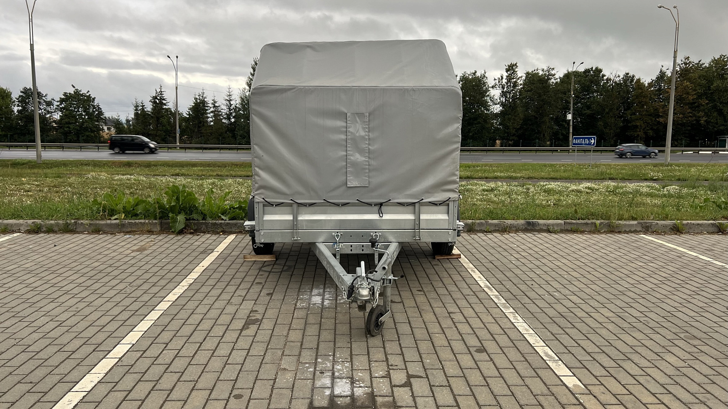 Аренда одноосного прицепа с тентом 2,5x1,5м