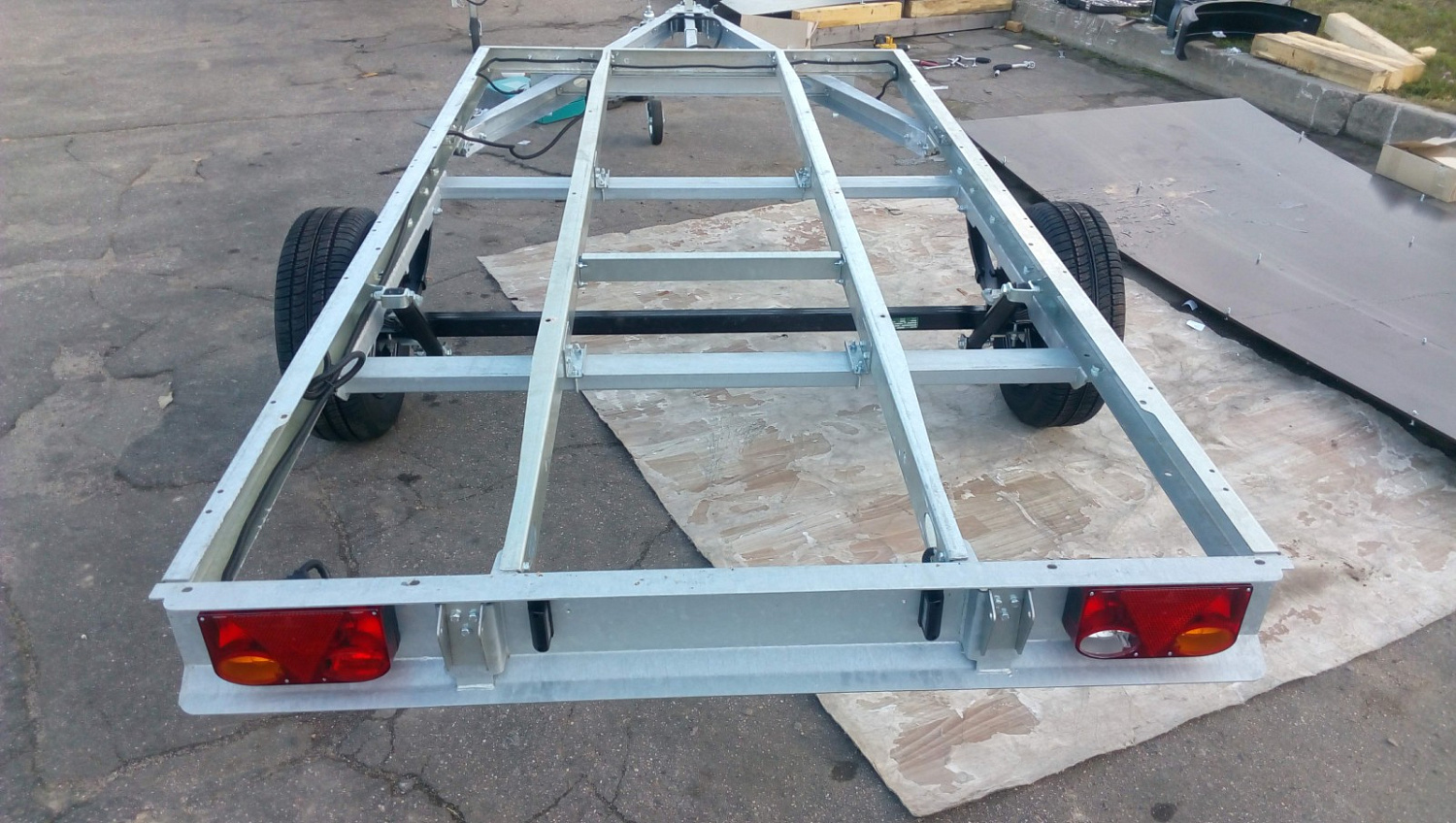 Аренда одноосного прицепа c тентом 3,25x1,5м