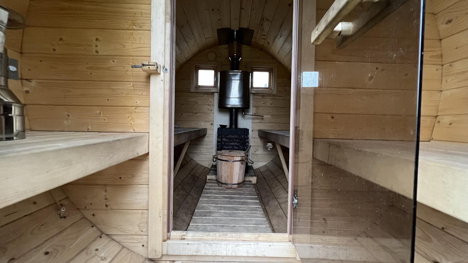 Аренда передвижной бани-бочки с доставкой